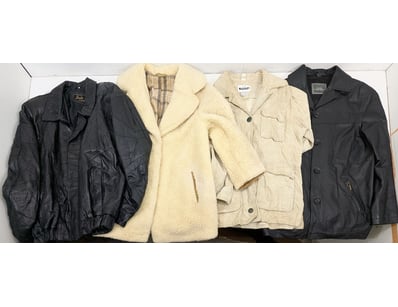 Entire Vintage Clothing Store Liquidation (ON11... - Lot 200