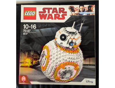 **UNRESERVED** LIFETIME COLLECTION OF LEGO PART... - Lot 233