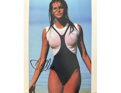 ELLE MACPHERSON SIGNED PHOTO 

Elle Macpherson Per...