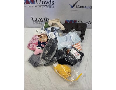 UNRESERVED Airport - Lost Property (A980) - Lot 403