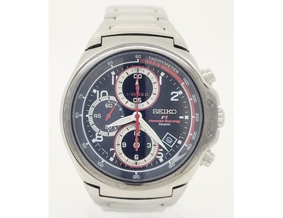 Affordable Watch Market (A999) - Lot 518