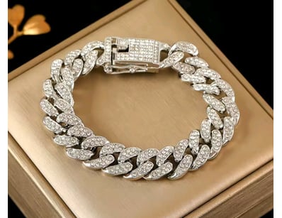 UNRESERVED Affordable Jewellery (A994) - Lot 563