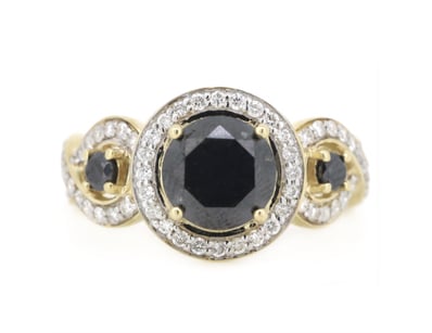 Certified & Fancy Coloured Diamond Clearance  ... - Lot 2002