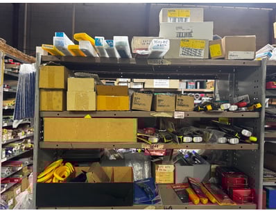 Distribution Business Equipment Liquidation (ON... - Lot 415