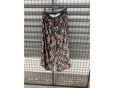 Boutique Clothing Liquidation (ON11818) - Lot 301