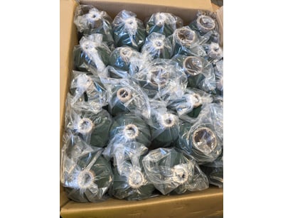30Pcs 100% Nylon Yarn - Dark Bottle Green

Sold ...