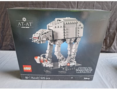 **UNRESERVED** LIFETIME COLLECTION OF LEGO PART... - Lot 322