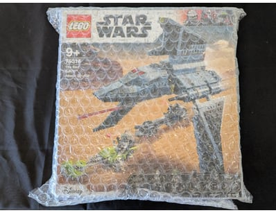 **UNRESERVED** LIFETIME COLLECTION OF LEGO PART... - Lot 698