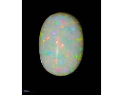 4.9 CARATS CRYSTAL OPAL . NICE WELO STONE CUT INTO...