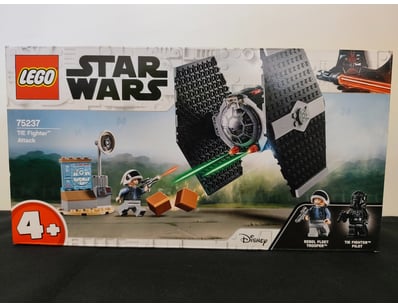 UNRESERVED COOKIES LIFETIME COLLECTION OF LEGO ... - Lot 557