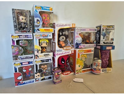 The Curio Collection (A985) - Lot 1029