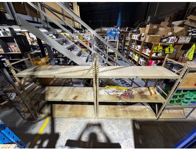 Distribution Business Equipment Liquidation (ON... - Lot 266