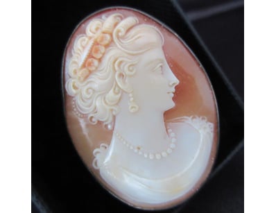 Vintage Estate Jewellery & Collectables (A992) - Lot 19