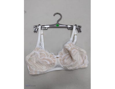 RRP $89.95 Amoena Bra, Karolina, white, various si...