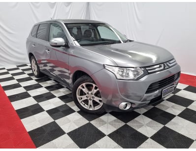 Passenger, Luxury & Commercial Vehicles Auction - Lot 660