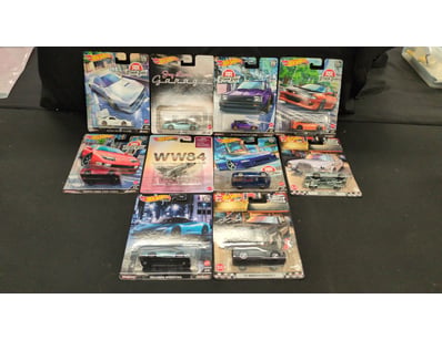 ASSORTED HOT WHEELS INCLUDING MAZDA RX7, TOYOTA ST...