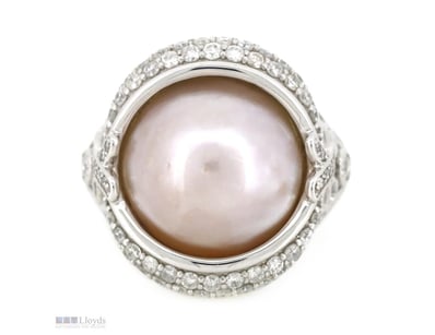 14K WHITE GOLD, WHITE MABE PEARL AND DIAMOND, VINT...