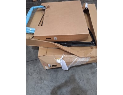 Vehicle body panel assembly comprising front door ...