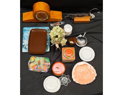 The Curio Collection (A996) - Lot 2092