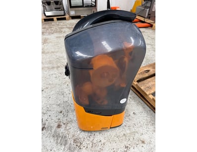 Zumex Juicer, Minex, Serial: 482374, 1 Phase, 10 A...