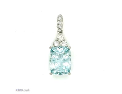 9CT WHITE GOLD BRAZILIAN AQUAMARINE AND DIAMOND PE...