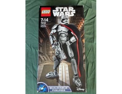 **UNRESERVED** LIFETIME COLLECTION OF LEGO PART... - Lot 179