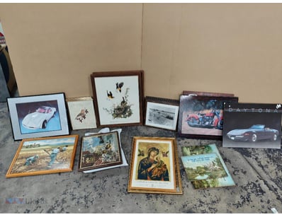 Prints, assorted framed and non framed prints

Sol...