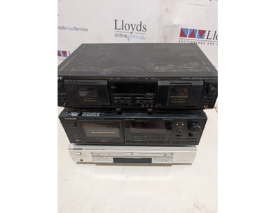 Media Player Lot with Various Disc and Cassette Pl...