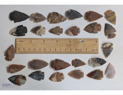 TWO DOZEN FLINT STONE ARROWHEADS     

Two Dozen F...