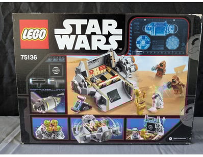 **UNRESERVED** LIFETIME COLLECTION OF LEGO PART... - Lot 143