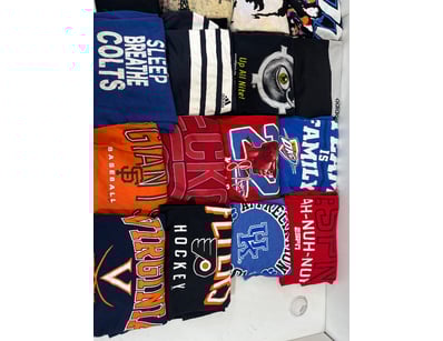 Entire Vintage Clothing Store Liquidation (ON11... - Lot 387