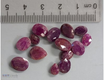 32 CARATS RUBY GEMSTONES

32 Carats Ruby Gemstones...