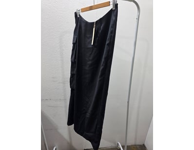 $1.2 Million Designer Fashion Retailer Liquidat... - Lot 252