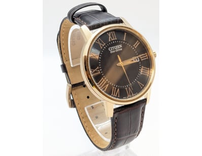 Affordable Watch Market (A996) - Lot 7004