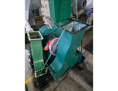 Extraction system, powered by a 3 phase motor. Var...