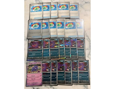 GENGAR & POKEPAD POKÉMON CARDS INCLUDING HOLOS 


...