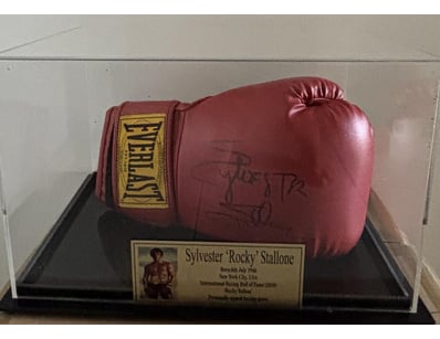 Prestigious Memorabilia (A998) - Lot 555