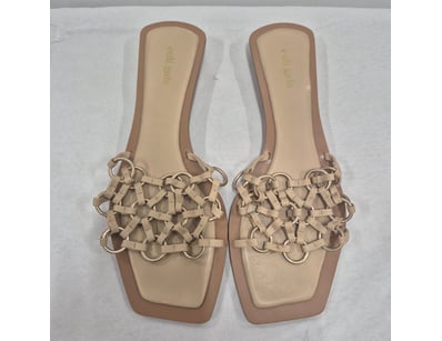 Designer Vault (A977) - Lot 7852