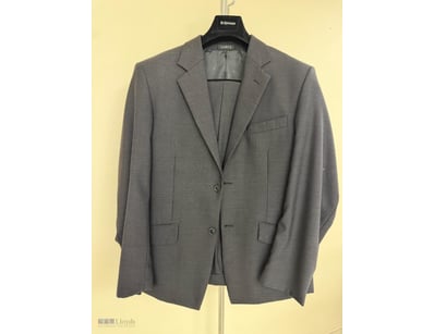VARCE ITALIA TUXEDO POLYESTER WOOL SIZE 42

Materi...