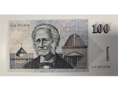 AUSTRALIAN $100 NOTE. R609 (F)

CV: $120

Cond...
