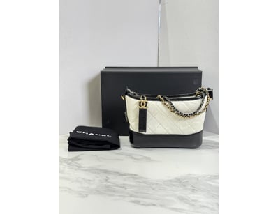 Designer Vault (A979) - Lot 5551