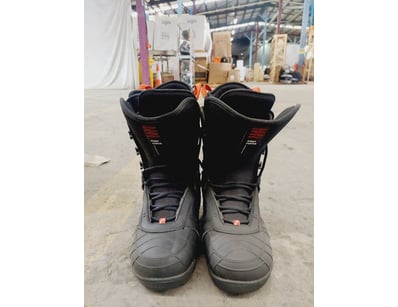 Head Next Edge men's ski boots.
Size: US 7

