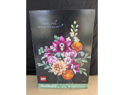 **UNRESERVED** LIFETIME COLLECTION OF LEGO PART... - Lot 349