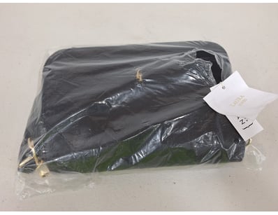 Unclaimed Freight (GCA984) - Lot 353