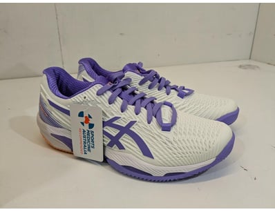 Major Brand Apparel & Footwear Liquidation Even... - Lot 245