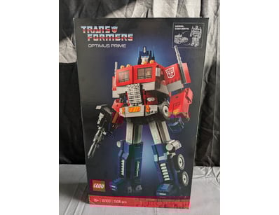 **UNRESERVED** LIFETIME COLLECTION OF LEGO PART... - Lot 124