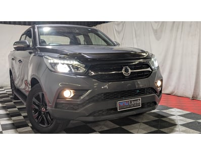 Passenger, Luxury & Commercial Vehicles Auction - Lot 100