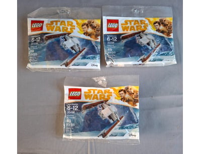 **UNRESERVED** LIFETIME COLLECTION OF LEGO PART... - Lot 389