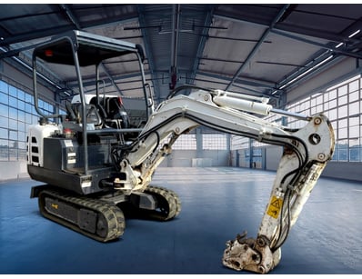 <b>2016 Champion Hydraulic Excavator - Compact Tra...