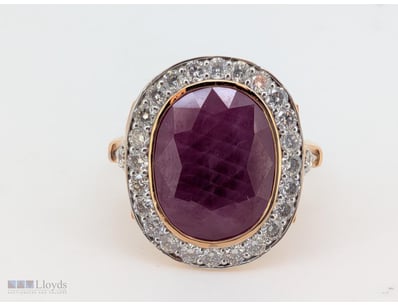 18CT WHITE GOLD RUBY AND DIAMOND RING

18Ct White ...